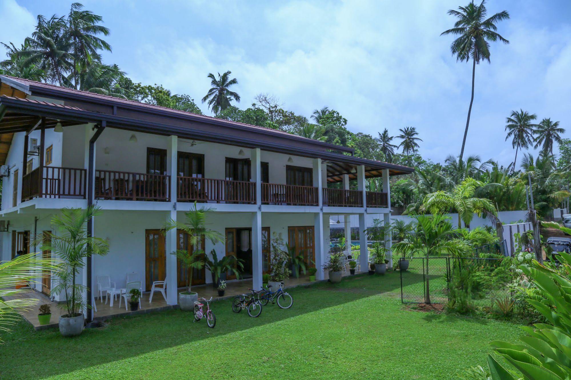 Hikka Resort Hikkaduwa Exterior photo